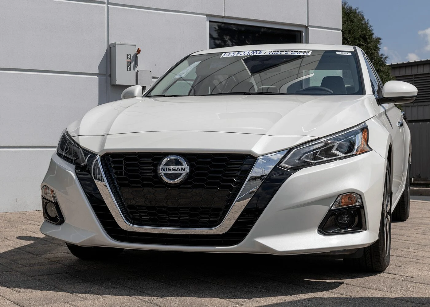 How Long is an Extended Warranty on a Nissan Altima?